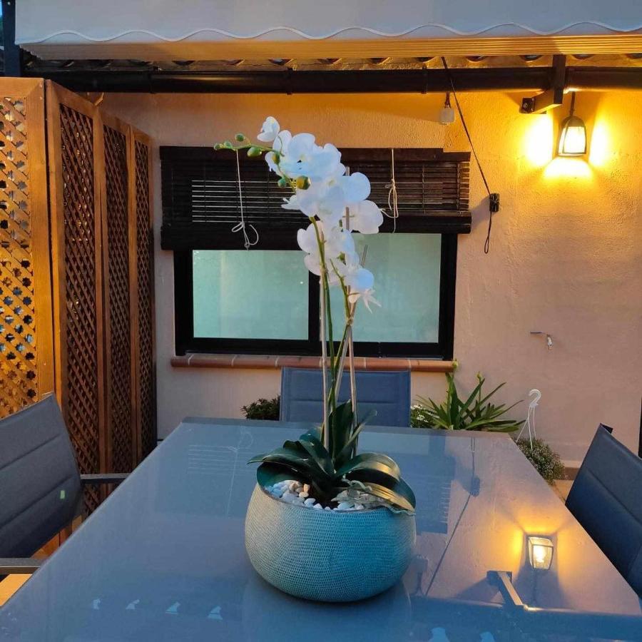 Atico Con Vistas En Albentosa La Torre Apartment Bagian luar foto