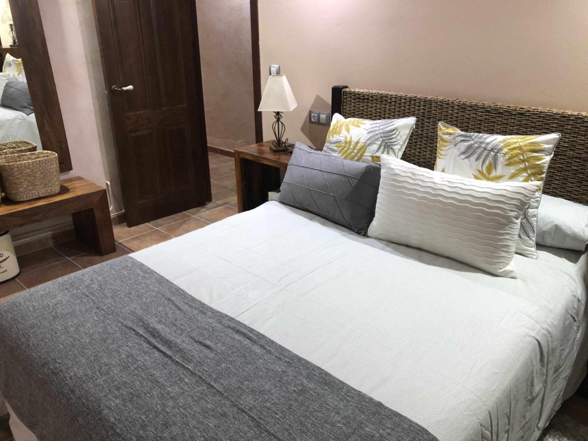 Atico Con Vistas En Albentosa La Torre Apartment Bagian luar foto